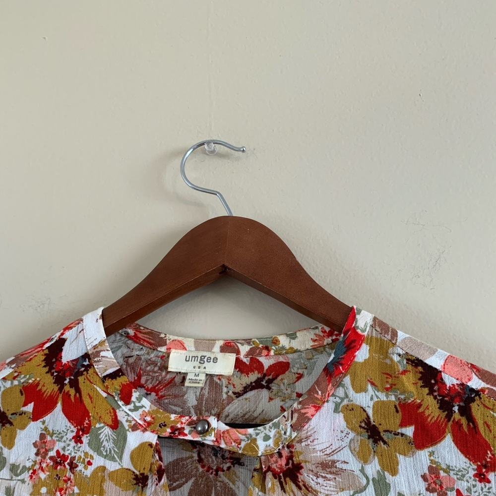 Beautiful umgee top . - Picture 6 of 6